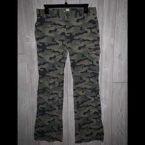 Old Navy camo cargo pants